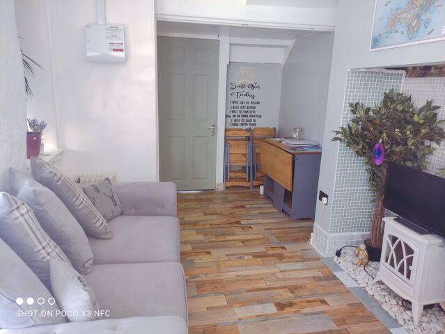 Cosy Wellbeing Stays On Cornish Coast Falmouth Extérieur photo